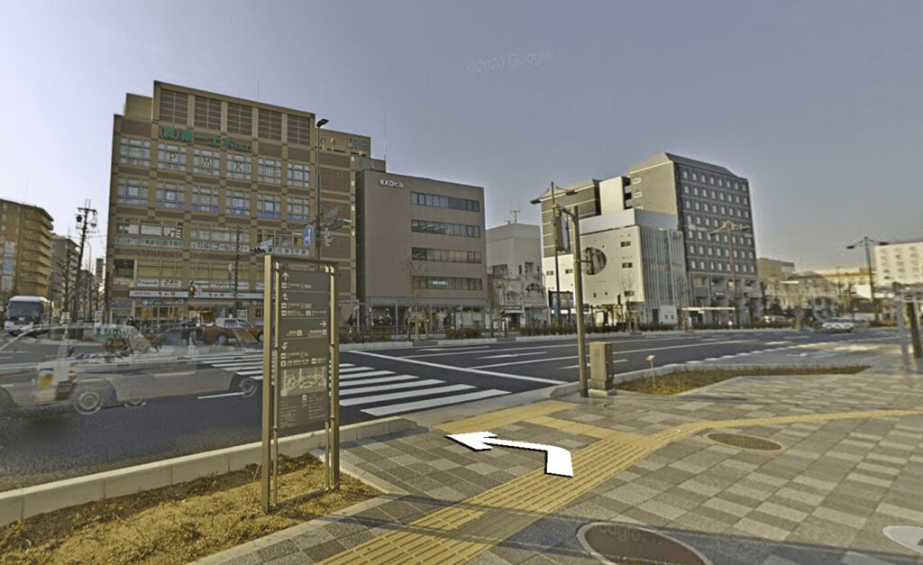 京都上野クリニック京都医院に向かう途中の烏丸通です。