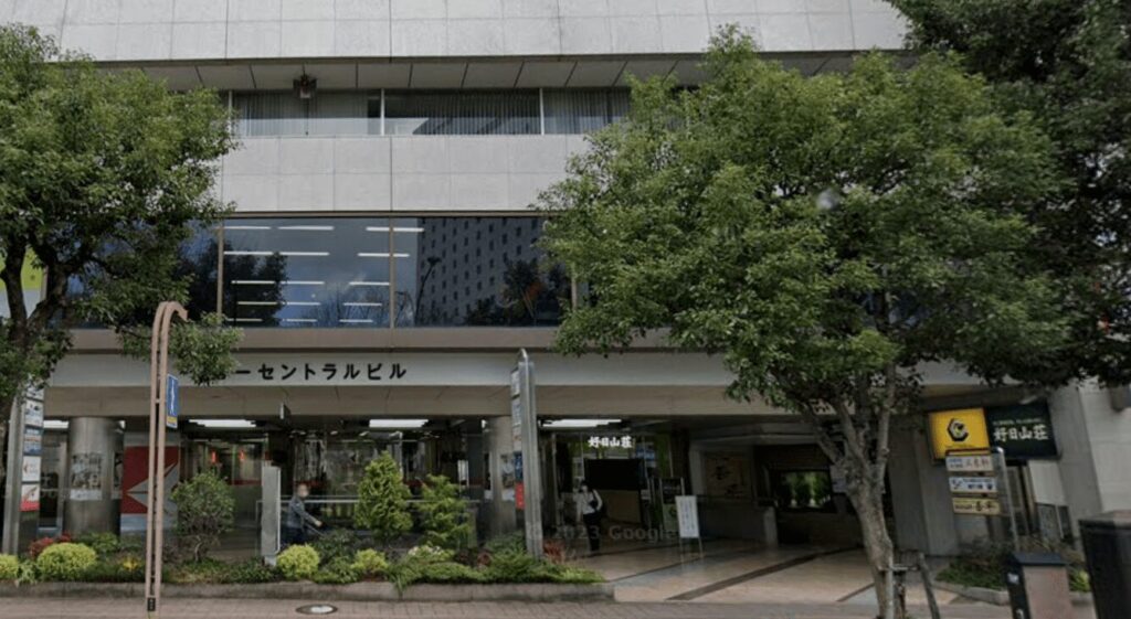 東京上野クリニック岡山医院の外観です。
